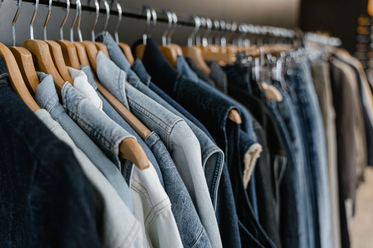 clothing fashion store display